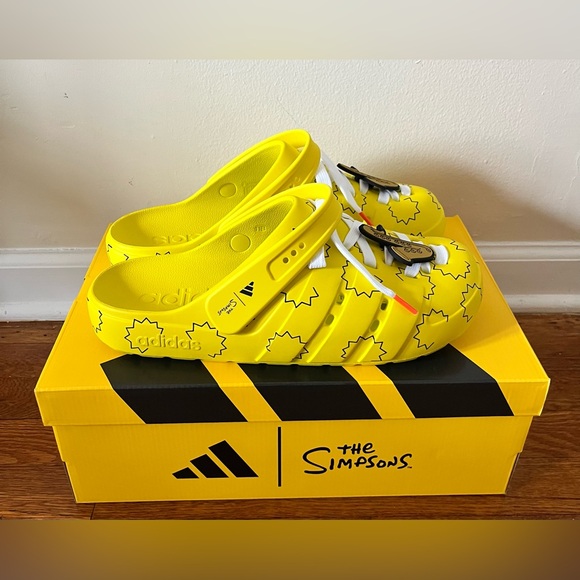 Adidas ADILETTE CLOG - SIMPSON \'Yellow\'  HQ2580 SIMPSONS Men Size 9,10,11,12&13 main image 4